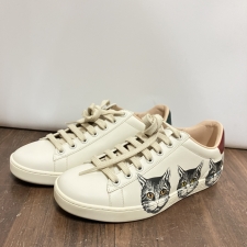 グッチ 77147 エース ミスティック キャット スニーカー 買取実績です。