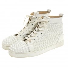 クリスチャンルブタン ホワイト×シルバー LOUIS FLAT SPIKE スニーカー 買取実績です。