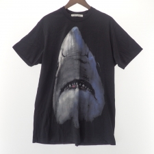 ジバンシィ BM70493Y0H ブラック オーバーサイズ シャーク Tシャツ 買取実績です。