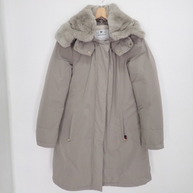 ウールリッチのアローズ別注 グレージュ WWCPS2861 BOWBRIDGE ダウンコートの買取実績です。