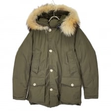 ウールリッチ 1602161 モルドバ製 ニューアークティック パーカー 買取実績です。