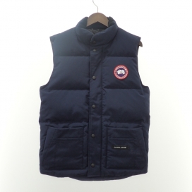 カナダグースの4154M Freestyle CrewVest ネイビーの買取実績です。