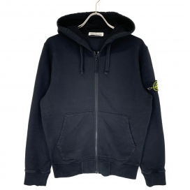ストーンアイランドの22AW ブラック ジップアップパーカーの買取実績です。