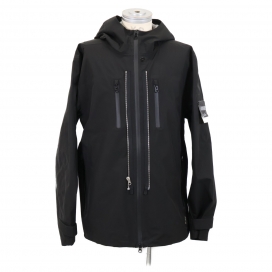 ストーンアイランドの【SHADOW PROJECT】21SS ブラック GORE-TEX ツィール ジップシェル マウンテンパーカの買取実績です。