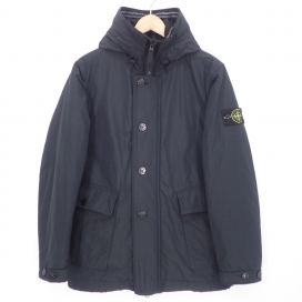 ストーンアイランドの19AW 黒 711540626 プリマロフト セーラー襟付中綿ジャケットの買取実績です。