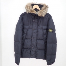 ストーンアイランドのGARMENT DYED CRINKLE REPS DOWN ダウンジャケットの買取実績です。