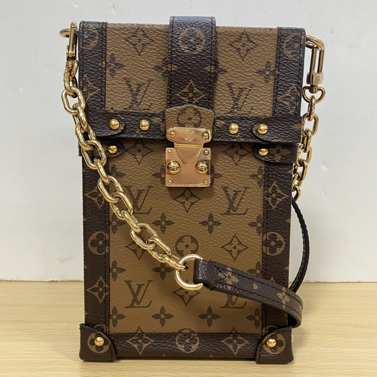 最終値下 ルイヴィトン モノグラム ポシェットティカル LOUISVUITTON 心斎橋でルイヴィトンを買取。モノグラムリバースのポシェット