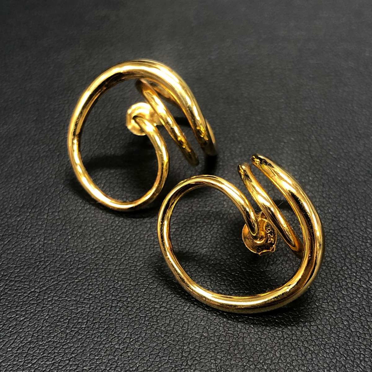 シャルロットシェネラウンドトリップピアスゴールド