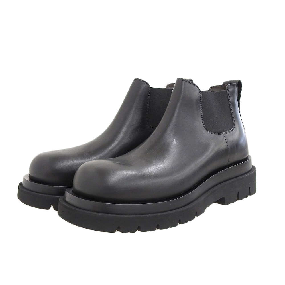 ボッテガヴェネタを大阪心斎橋で買取。ブラックのラグチェルシー