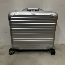 リモワ 920.40 アルミニウム シルバー トパーズ 4輪 キャリーケース  買取実績です。