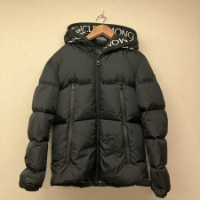 モンクレール 19年製 ブラック MONTCLA ダウンジャケット 買取実績です。