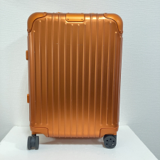 リモワ マーズ オリジナルキャビン 4輪スーツケース 925.53.07.4 買取実績です。