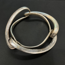 ジョージジェンセン SV925 インフィニティバングル 452 買取実績です。