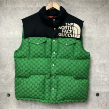 グッチ ×ノースフェイス 670910 GG ダウンベスト 買取実績です。