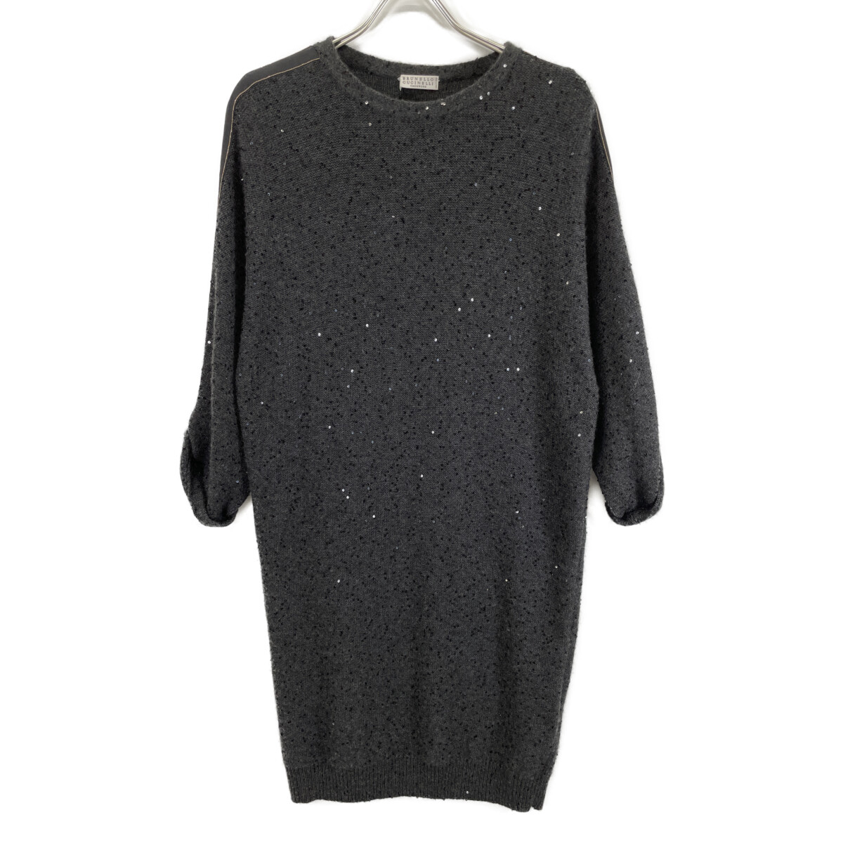 広尾でブルネロクチネリを買取。チャコールのスパンコールのカシミヤ