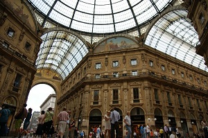 イタリア旅行のおすすめ洋服コーディネート ブランド買取 エコスタイル イタリア旅行のおすすめ洋服コーディネート ブランド買取 エコスタイル