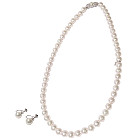 ミキモト 留め具K18WG 7.5~8.0mm ネックレス イヤリングセット 美品 付属品有 美品の買取強化例です。