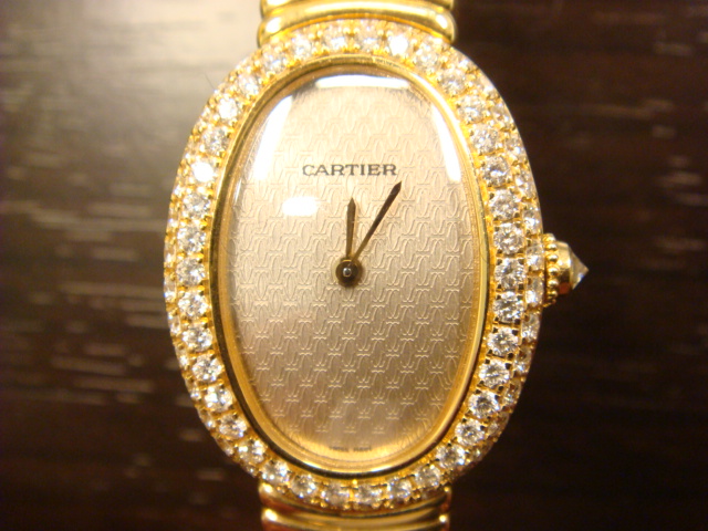 カルティエのベニュワール　時計の買取実績です。