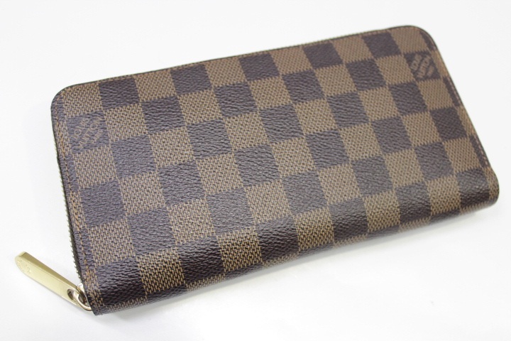 ルイヴィトン ルイヴィトン　LOUIS VUITTON　ダミエ　ジッピーウォレット 買取実績です。