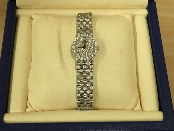 ピアジェのピアジェ（PIAGET）　金無垢ダイヤ　クオーツ　腕時計の買取実績です。