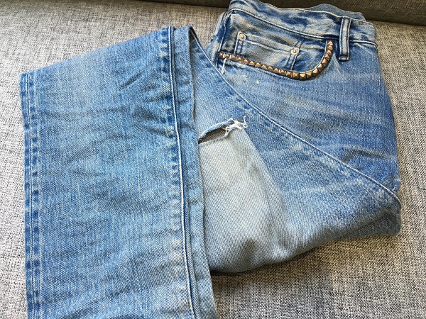 ヒステリックグラマーの洋服のsk加工band Aid スリムスタッズデニムの買取実績です 17年9月11日公開の情報です エコスタイル