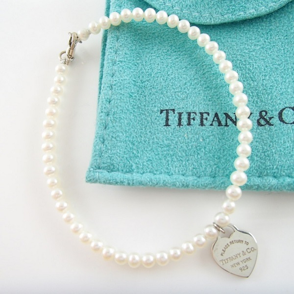 ティファニーのブランドジュエリーのリターントゥティファニー シルバー パールブレスレットの買取実績です 17年10月12日公開の情報です エコスタイル