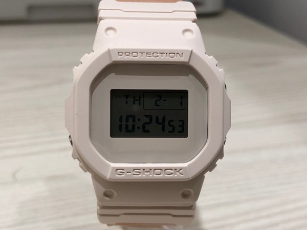 カシオの×G-SHOCK　DW-5600　腕時計　メンズの買取実績です。