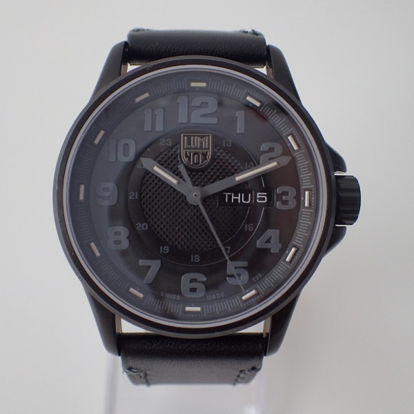 ルミノックスのRef.1801 フィールドオートマチックデイデイト 自動巻き時計の買取実績です。