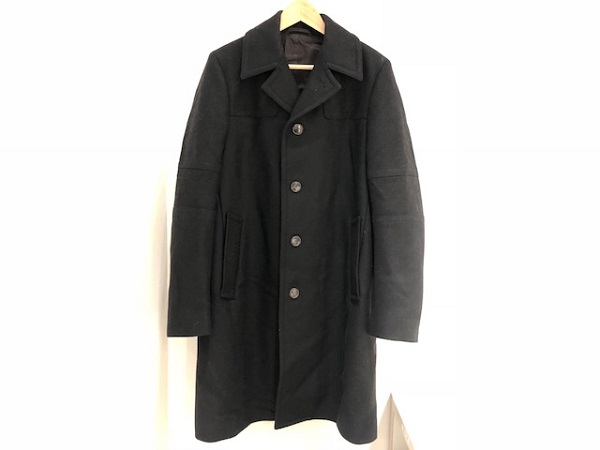 グッチの洋服の黒 5つ釦 チェスターコート メンズの買取実績です 18年5月30日公開の情報です エコスタイル