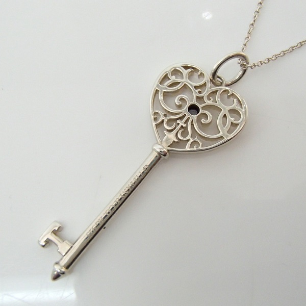 ティファニーのブランドジュエリーのエンチャント ハートキーペンダント Ag925 サファイヤの買取実績です 18年6月10日公開の情報です エコスタイル