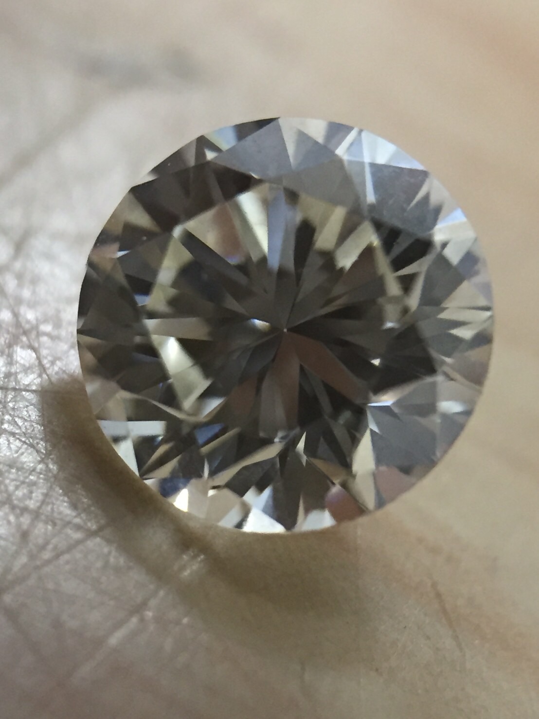 ダイヤモンドの約1.1ct　ダイヤモンド　ルースの買取実績です。