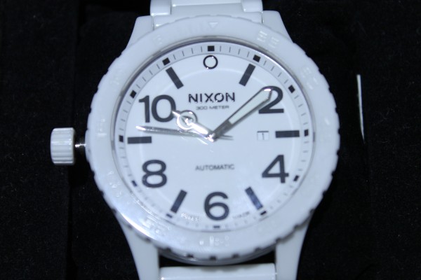 ニクソンの黒　セラミック　51-30　自動巻き時計の買取実績です。